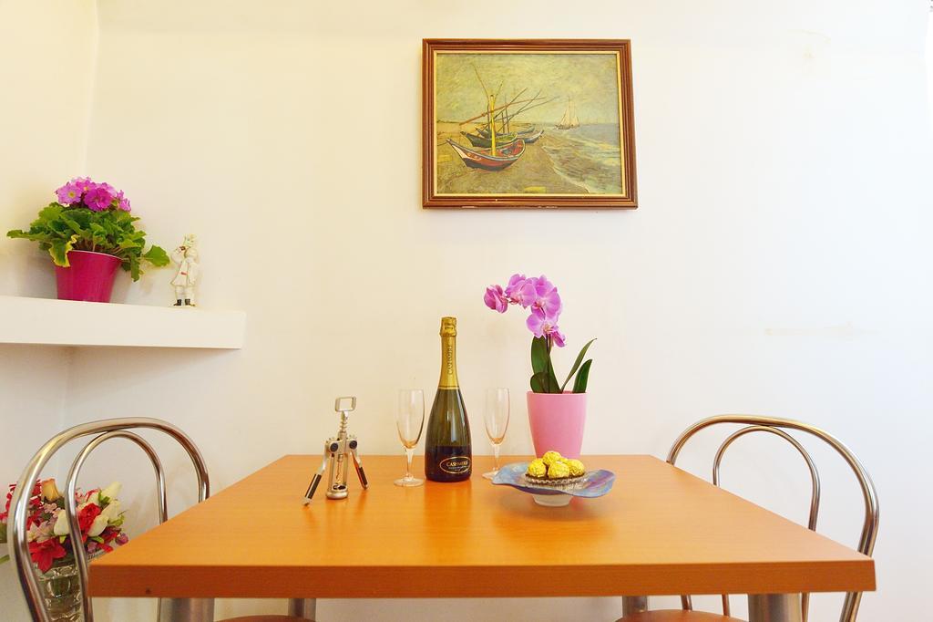 Atlas Accommodation Bucureşti Eksteriør bilde